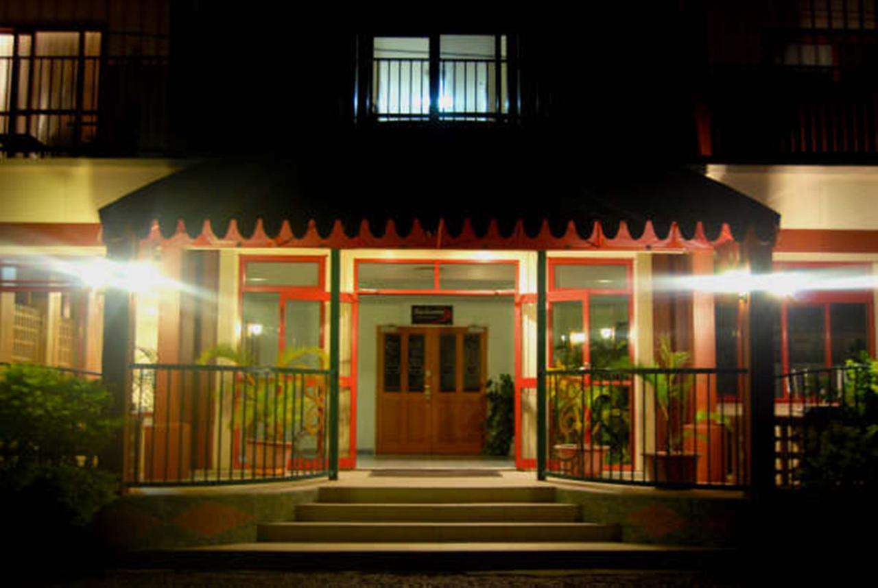 אפיה Hotel Elisa מראה חיצוני תמונה