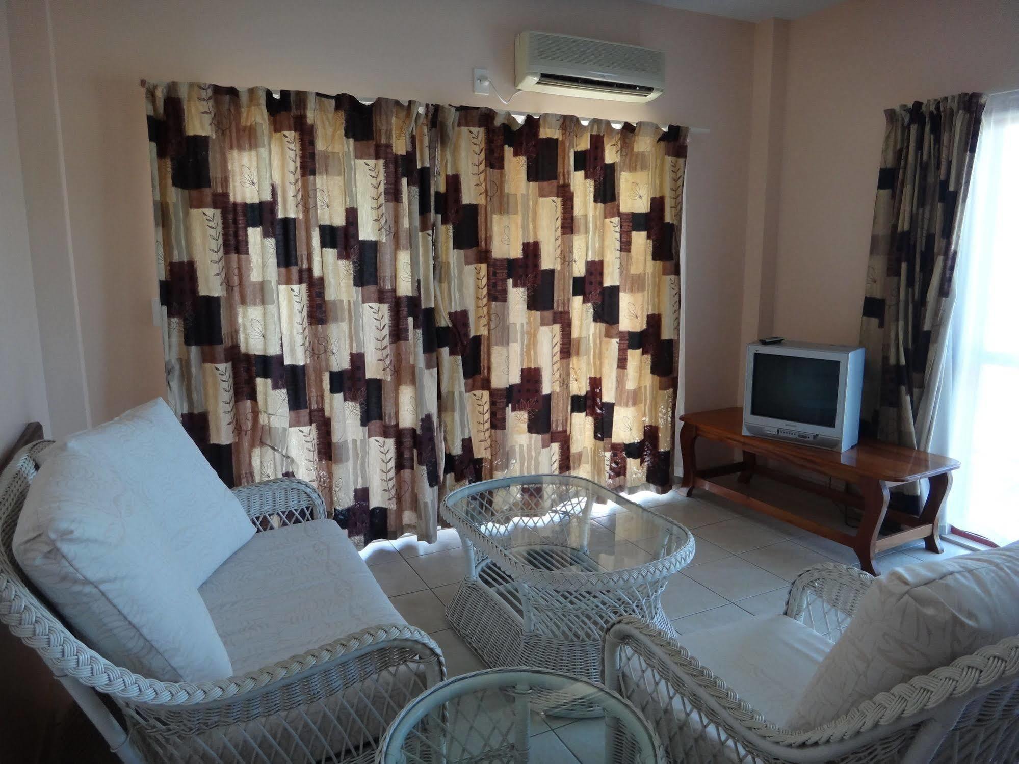 אפיה Hotel Elisa מראה חיצוני תמונה