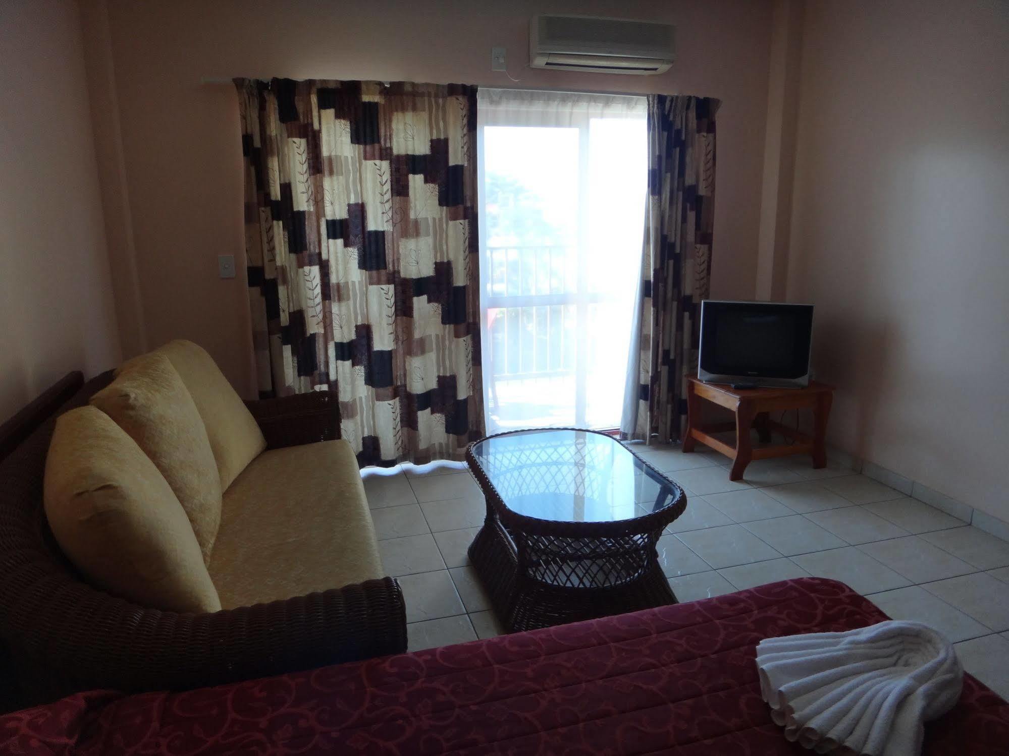 אפיה Hotel Elisa מראה חיצוני תמונה